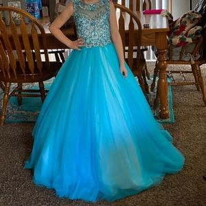 Pageant gown little girls size 6